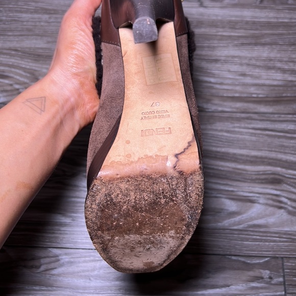 FENDI Fendista Shearling Fur Brown Suede Buckle Platform Ankle Boots - Picture 7 of 7